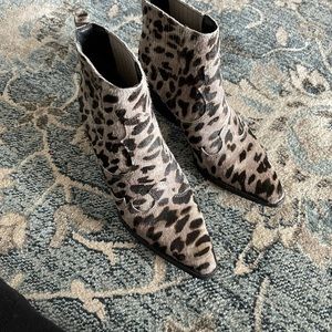 Sam Edelman Silver Cheetah print Ankle boots